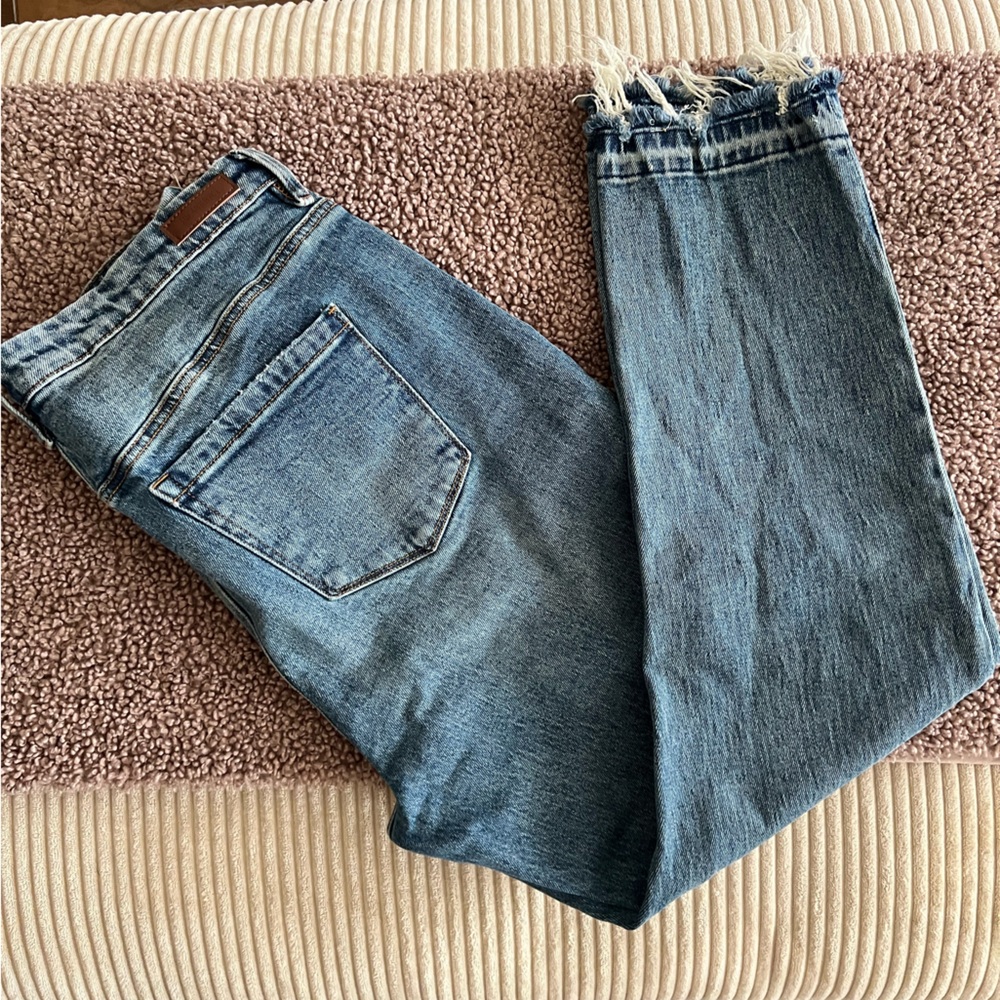 Blank NYC Straight Leg Jeans - Picture 4 of 6